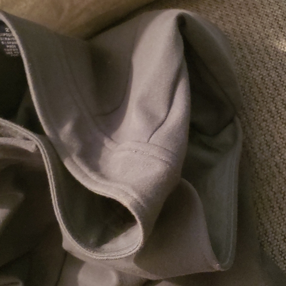 The Limited Grey Pencil Skirt with Pockets… - Picture 9 of 9